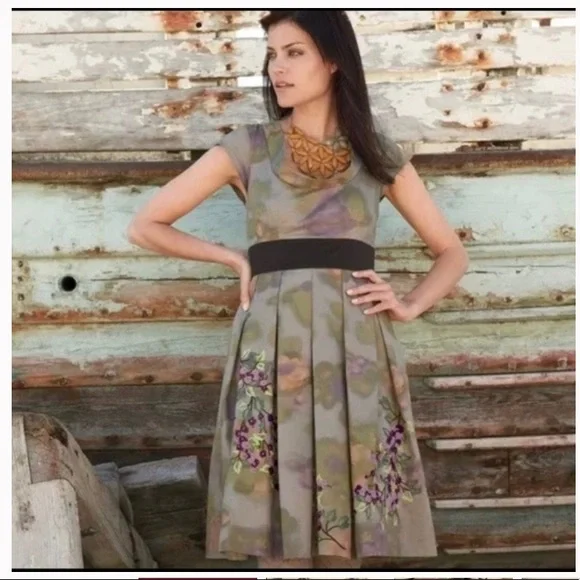 revolve green long dress Lady Black Tie - Kimberly Gown - Chiffon A-line Dress With Scarf main image 1